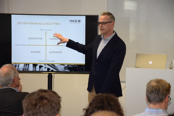 Dieses Foto zeigt Referent Stefan Kühn, MSc(Harvard) und Partner der INCS AG. 